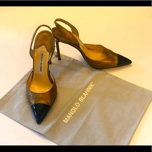 Manolo Blahnik patent bi-color pumps